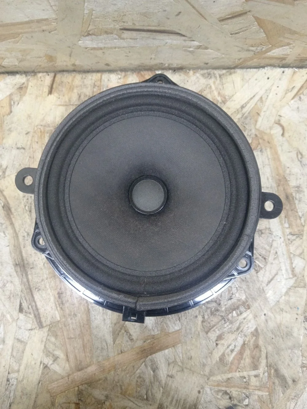 Динамик Kia Sportage II рестайлинг (2008—2010) 2009 1K - BLACK PEARL