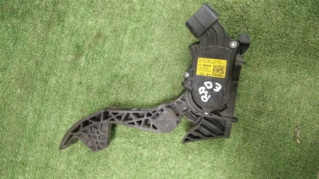 Б.у. педаль газа SKODA RAPID NH SKODA RAPID NH