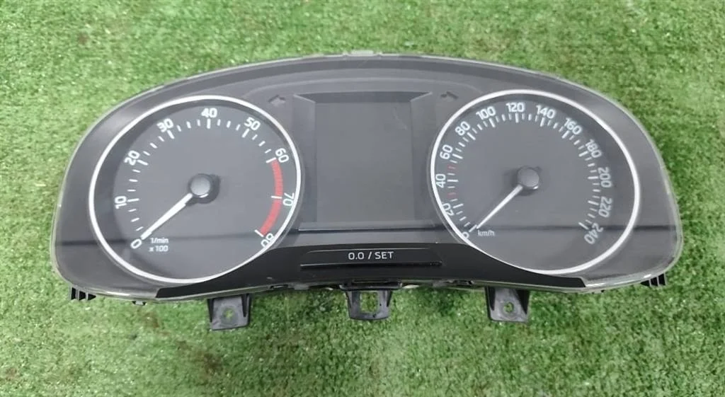 Б.у. приборная панель SKODA RAPID NH SKODA RAPID NH