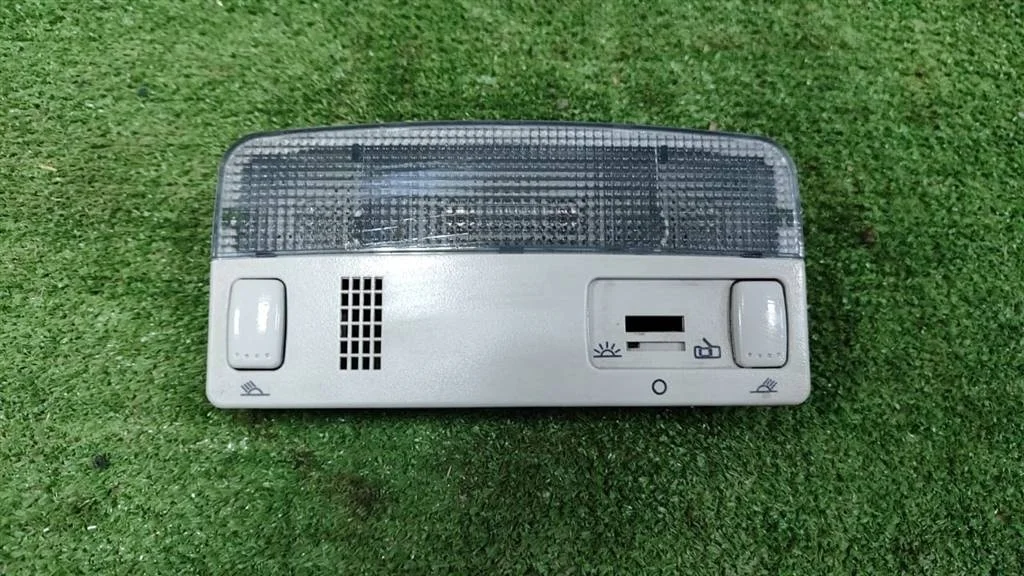 Б.у. плафон салонный SKODA RAPID NH SKODA RAPID NH