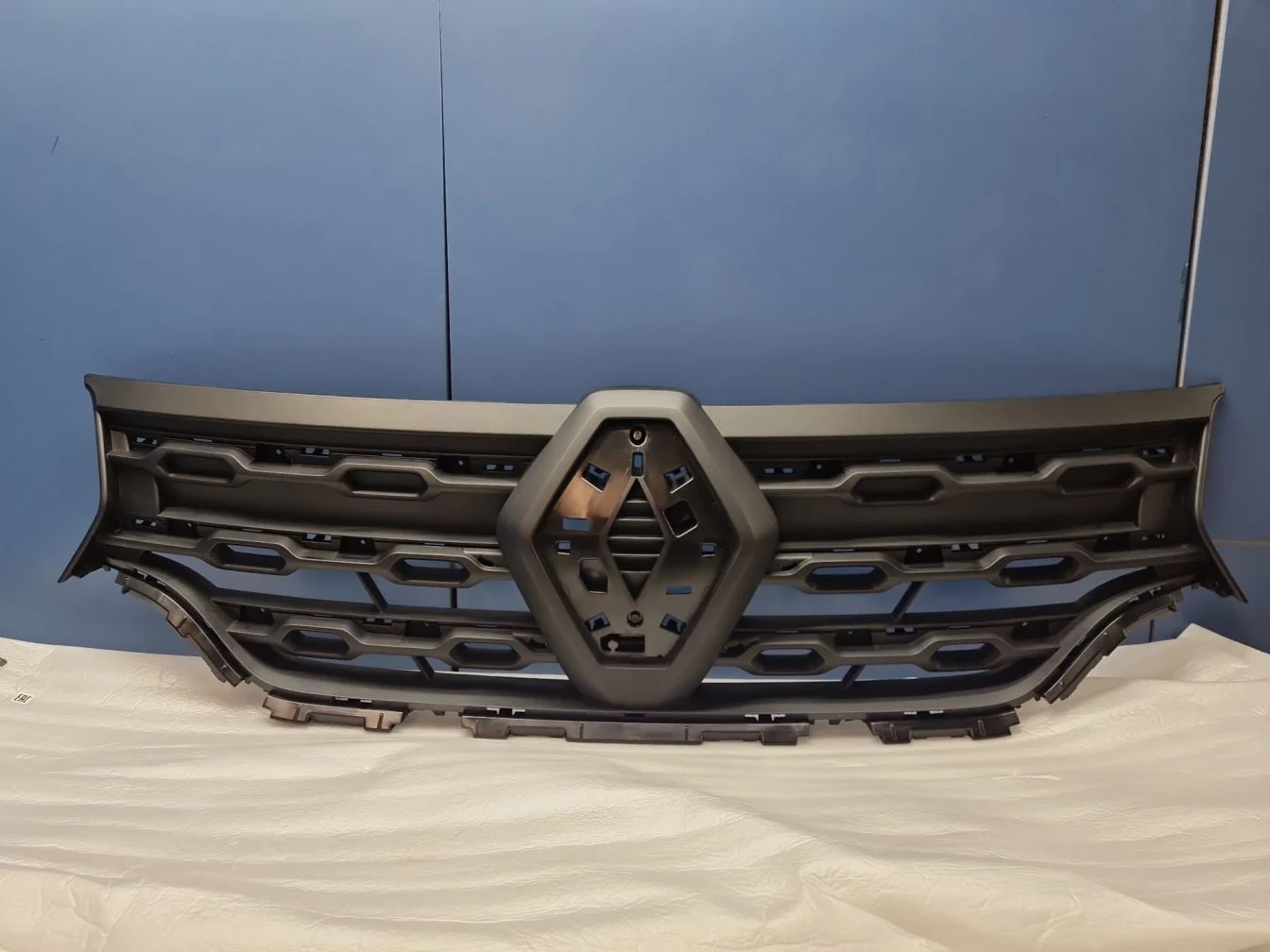 Решетка радиатора для Renault Duster 2021-
