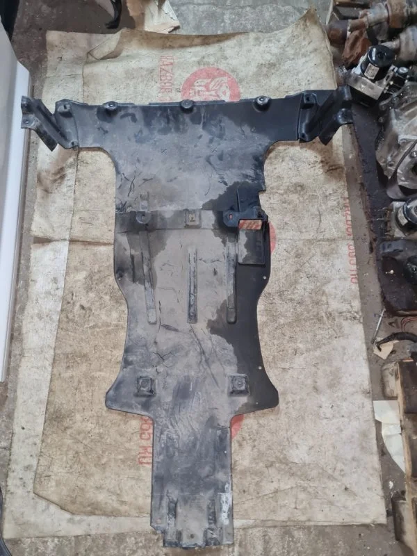 Защита двигателя Volkswagen TOUAREG 2008 7L7