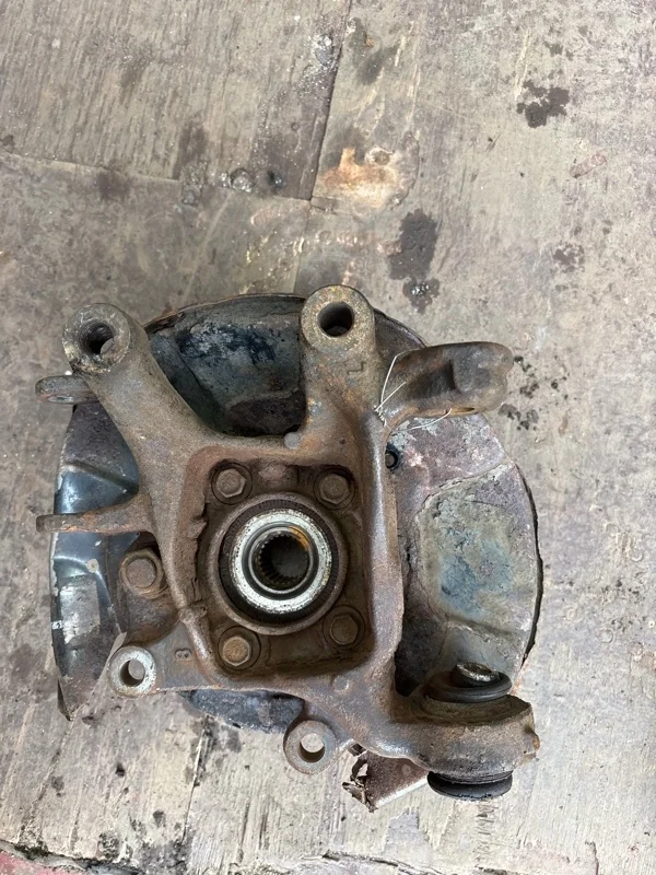 Кулак задний левый Toyota Rav 4 (Ca40) (2012-2019) 2013 4230542020 2.0 D 1ADFTV