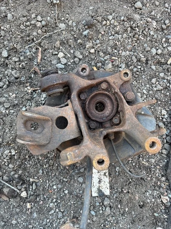 Кулак задний левый Toyota Rav 4 (Xa30) (2005-2014) 2010 4230542020