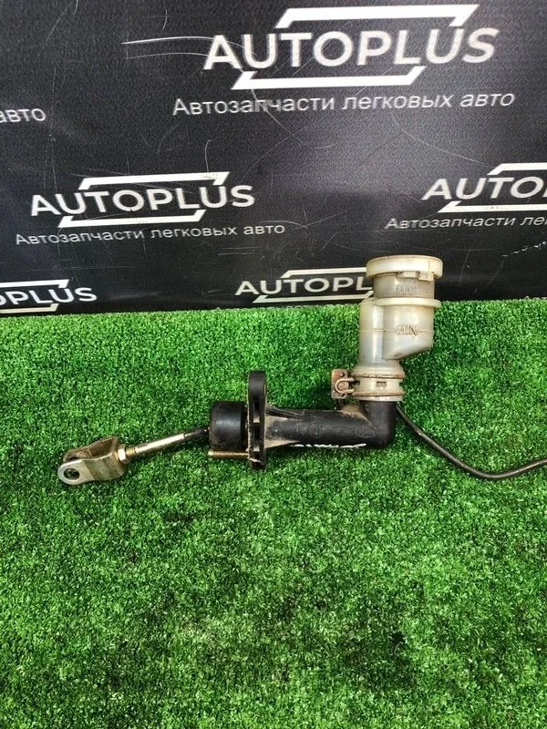 Главный цилиндр сцепления Hyundai Sonata 2005 4161038120 EF G4JP 2.0