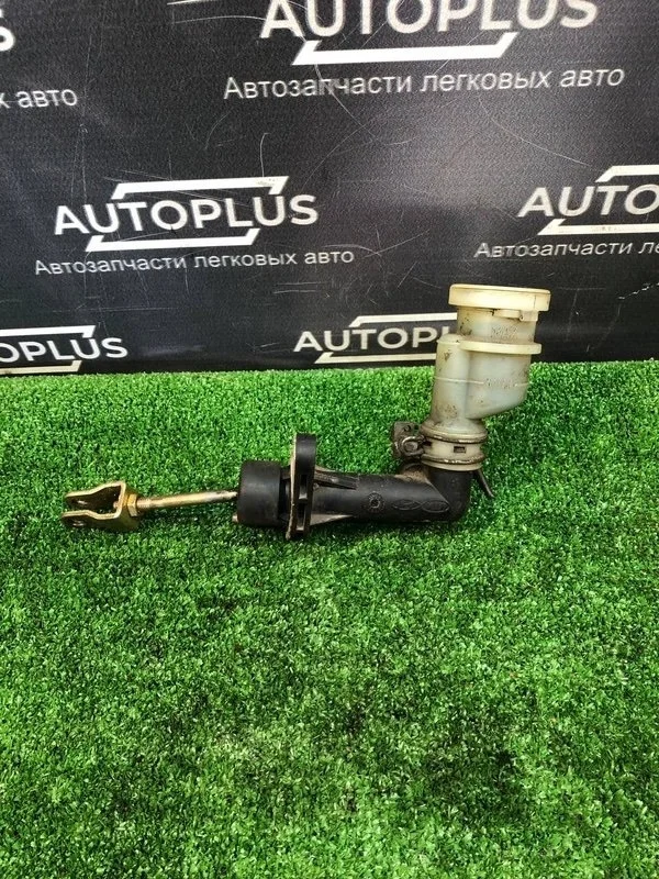 Главный цилиндр сцепления Hyundai Sonata 2005 4161038120 EF G4JP 2.0