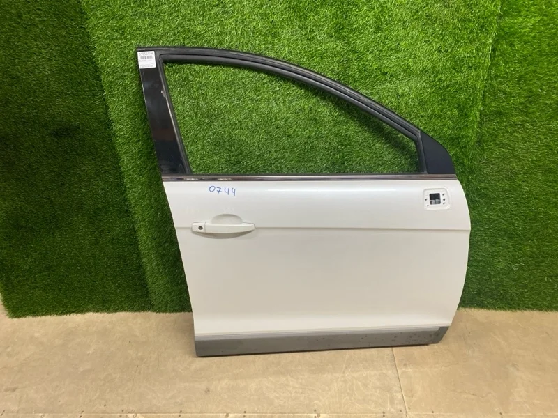 Дверь в сборе Chevrolet Captiva 2013 42352070 C140 LE9, передняя правая