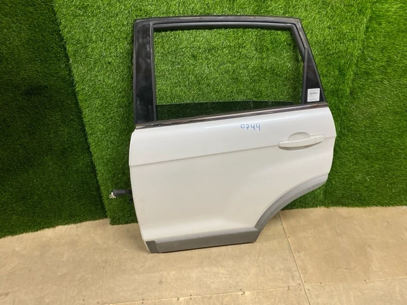 Дверь в сборе Chevrolet Captiva 2013 94543752 C140 LE9, задняя левая