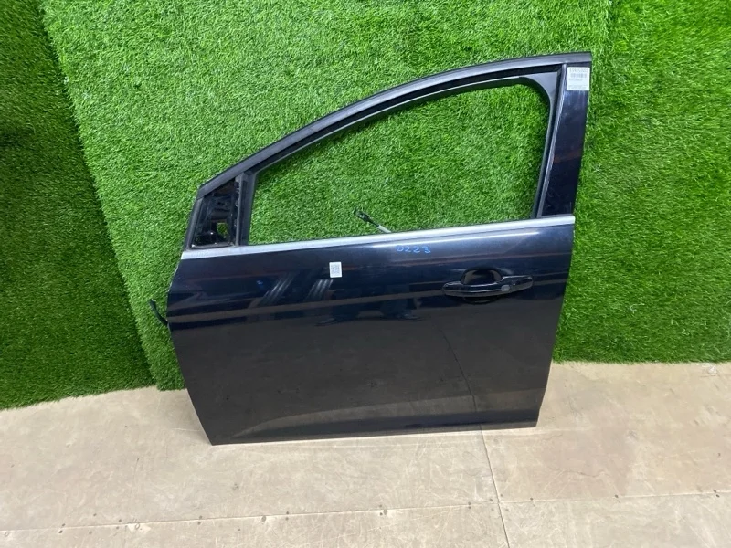 Дверь в сборе Ford Focus 3 2015 2147846 CB8 MGDA, передняя левая