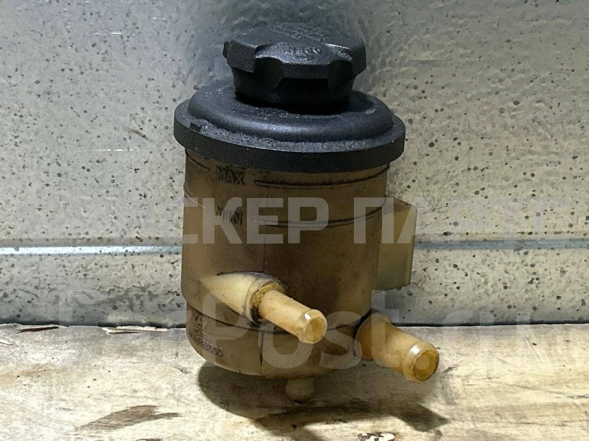 Бачок ГУР (гидроусилителя) Хендай Санта Фе 1  (SM)