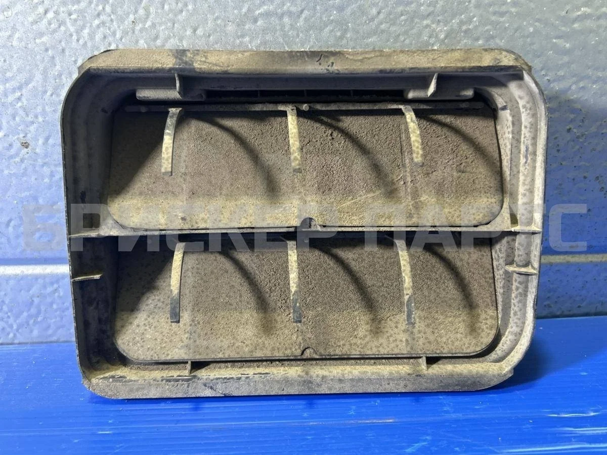 Клапан заднего крыла Рено Логан 2  L8