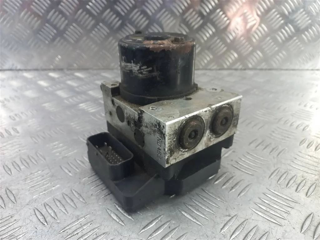 Блок ABS Hyundai TUCSON I (2004—2015)