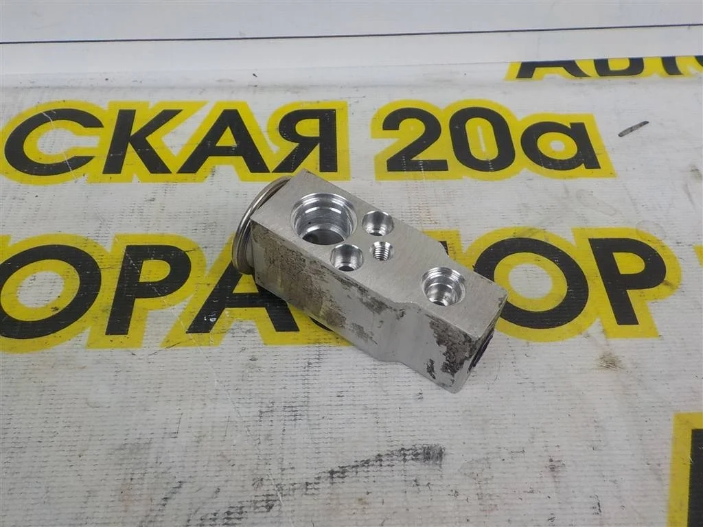 Клапан кондиционера Honda Accord VIII (2007—2011)