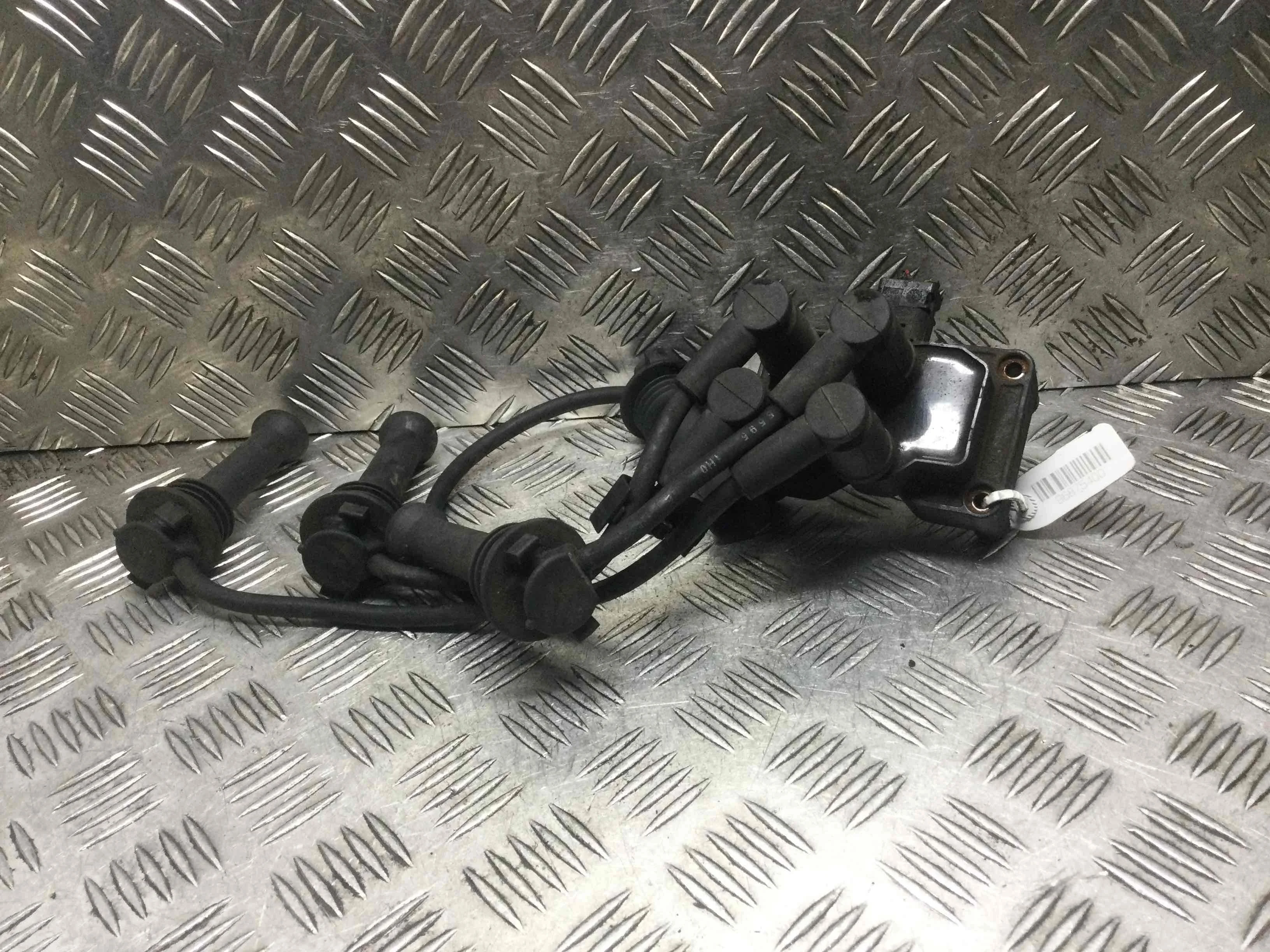 Катушка зажигания Ford Focus 2 поколение [рестайлинг] (2008-2011) бензин 1.6 i Механика Х/б