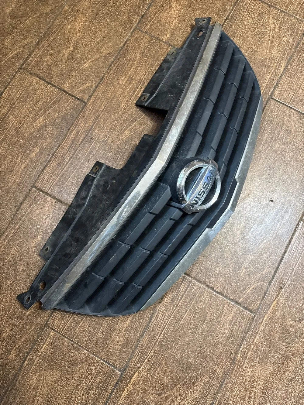 Решетка радиатора Nissan Almera Classic I (2006—2013)