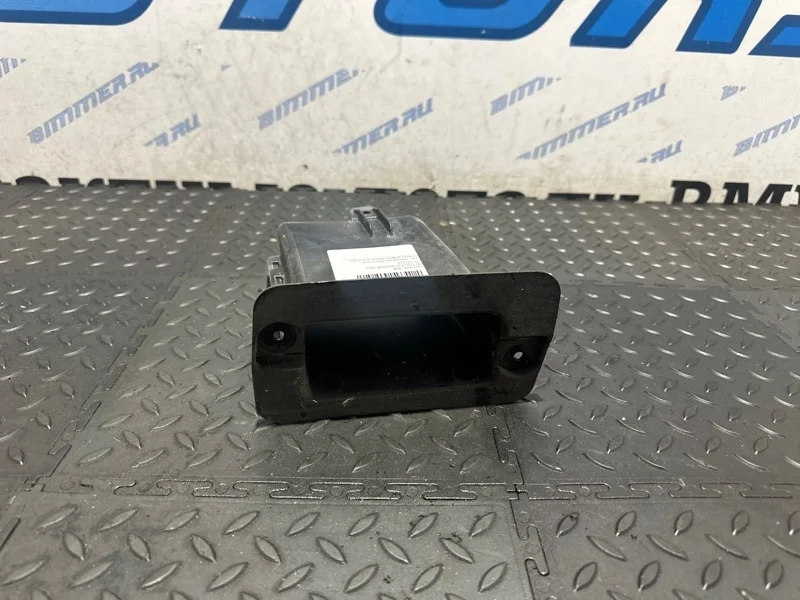 Воздуховод Bmw 750Li 2013 51757185168 F02 N63B44B, правый