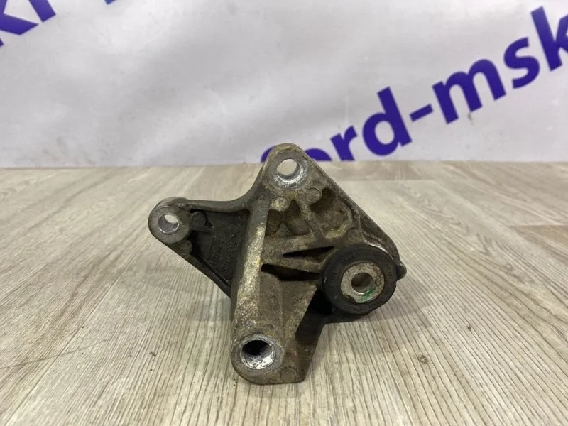 Кронштейн кпп FORD FOCUS 2 2009