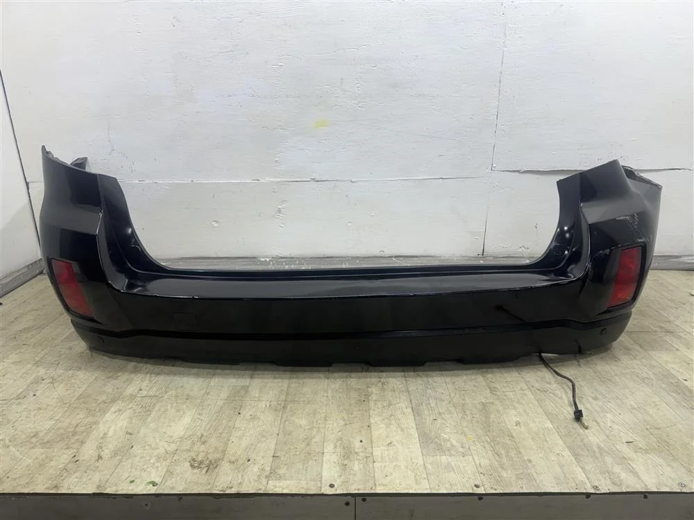 Бампер REAR OBK в сборе: фонари, заглушка крюка + парктроники черный D4S