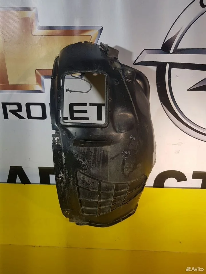 Локер передний правый пер часть opel astra h