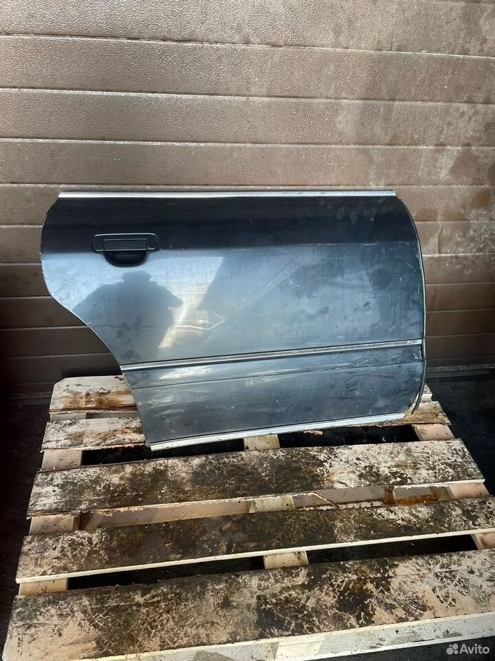 Дверь задняя правая до рест audi a8 d2 4d0833052a