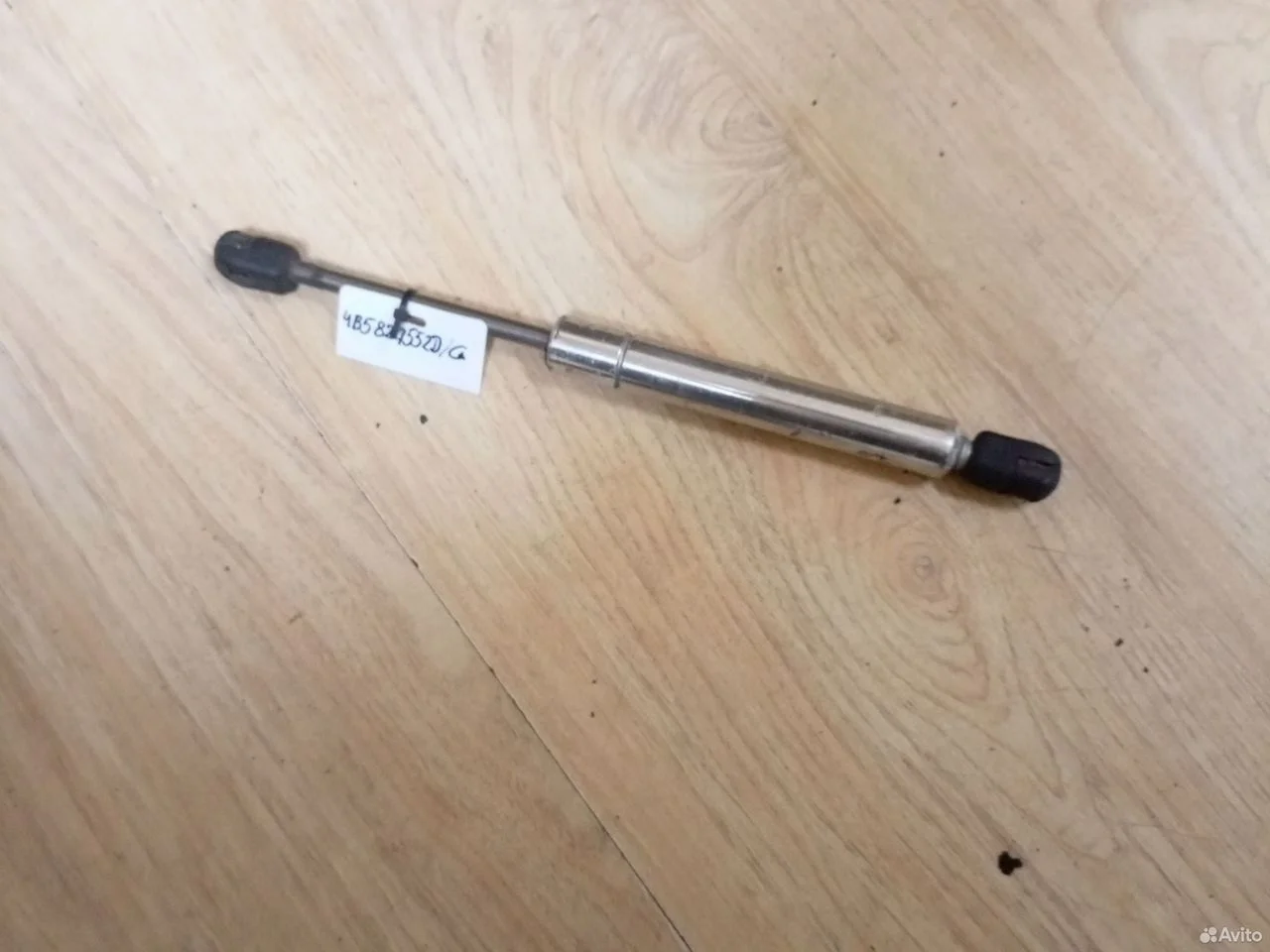 Амортизаторы багажника audi a6 c5 4b5827552d