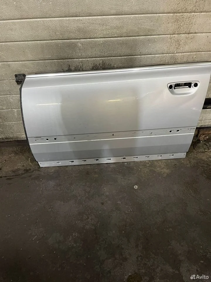 Дверь передняя левая audi a8 d3 4e0831051c