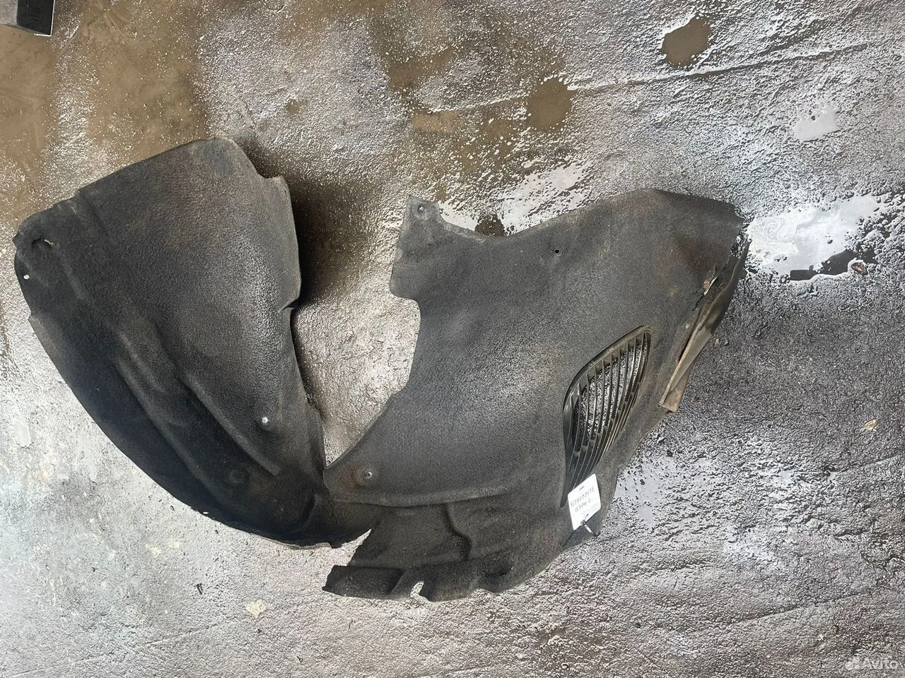 Подкрылок передний левый audi q7 2010 4l0809961e