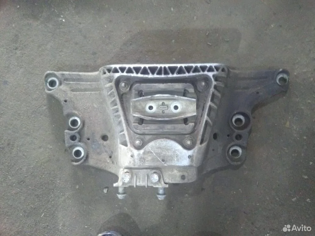 Кронштейн акпп audi a6 c6 audi allroad 4f0399263ad