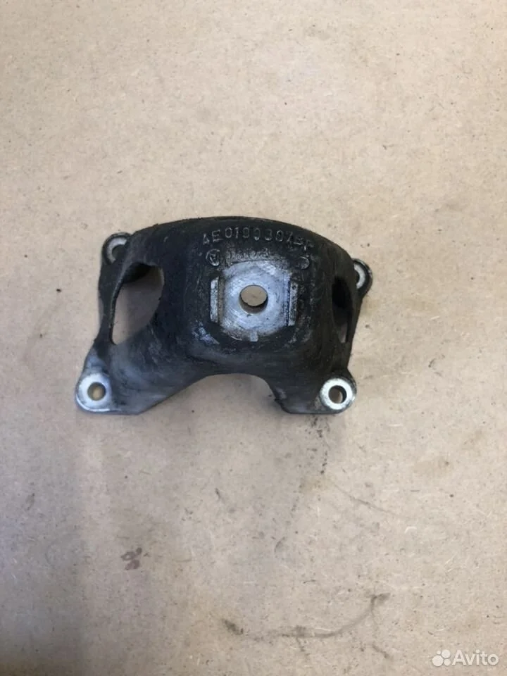 Кронштейн двигателя левый audi a8 d3 4e0199307bp