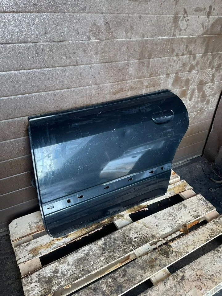 Дверь задняя правая audi a8 d2 рест 4d0833052a