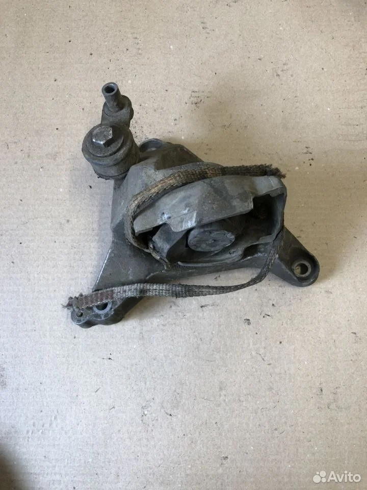 Кронштейн акпп левый audi a8 d3 4e0399113ag