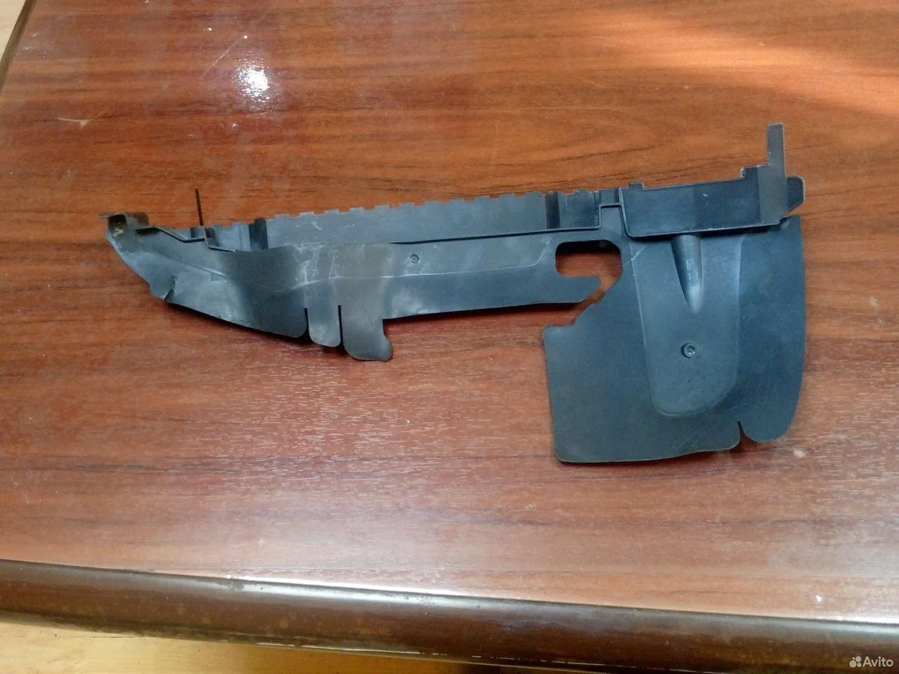 Воздухозаборник на радиатор audi a6 c6 4f0121284b