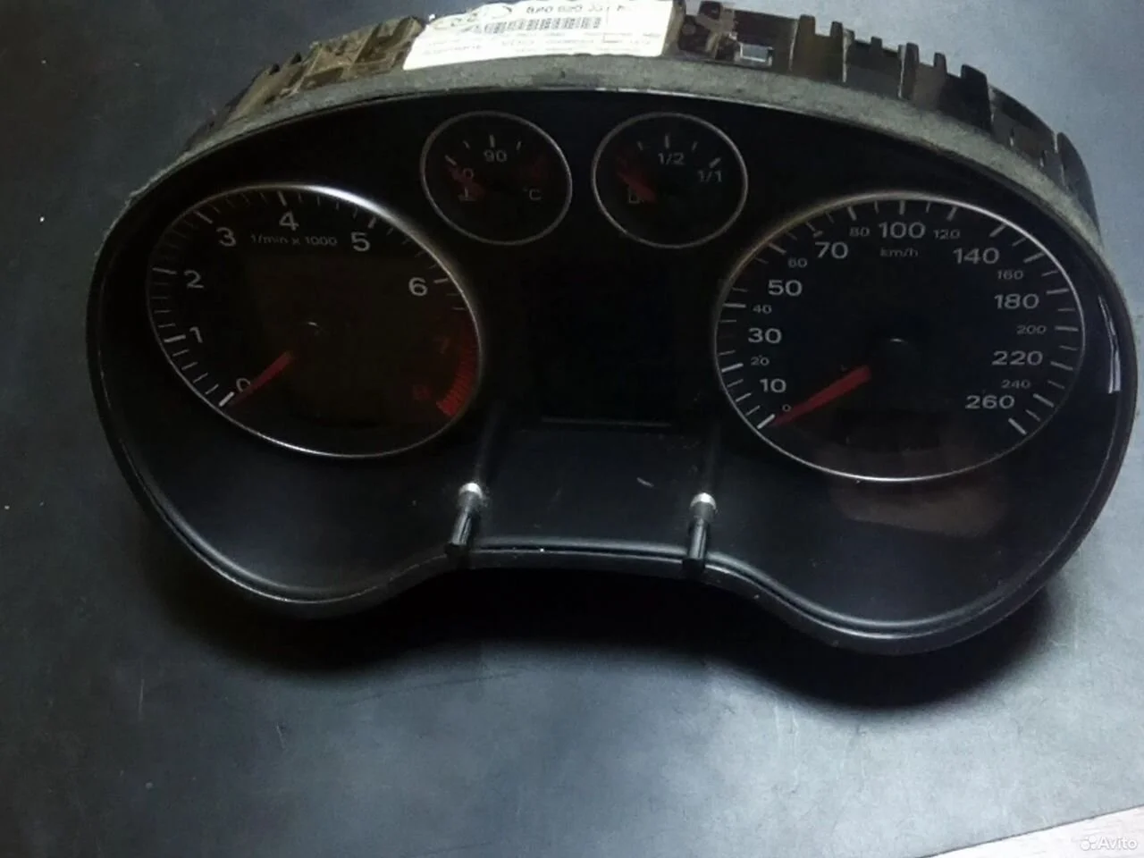 Панель приборов audi a3 8p0920931f