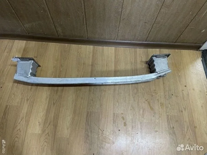 Усилитель бампера задний audi s8 d4 4h0807309c