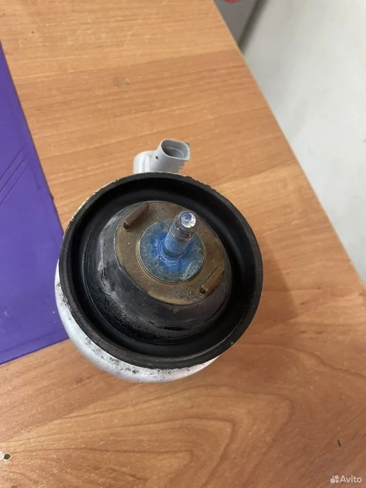 Опора двигателя правая audi a6 4f 4f0199382bl