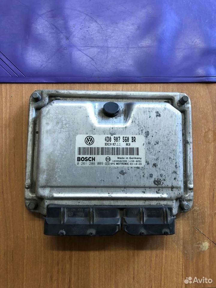Блок управления двс vw touareg 4d0907560br