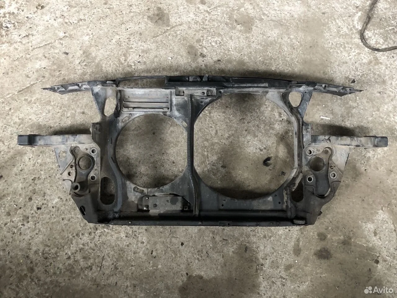 Панель передняя телевизор audi a6 4b0805588m 1.8