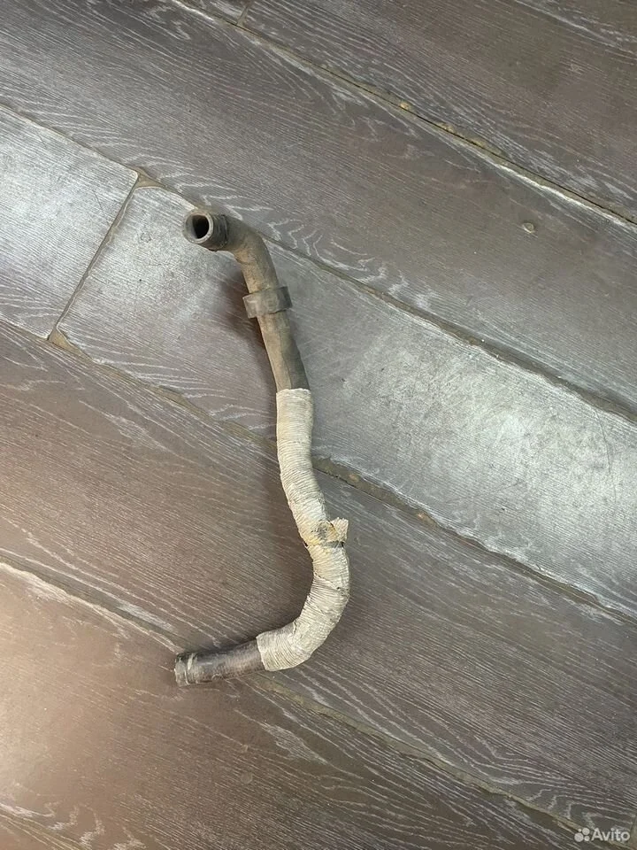 Патрубок отопителя 4e0819371m