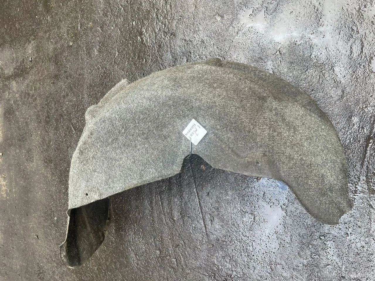 Подкрылок задний левый audi q7 2010 4l0810171a