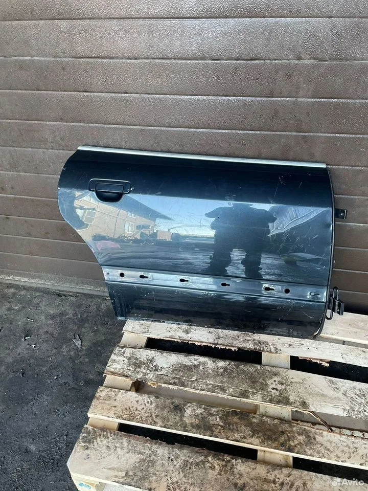 Дверь задняя правая audi a8 d2 4d0833052a