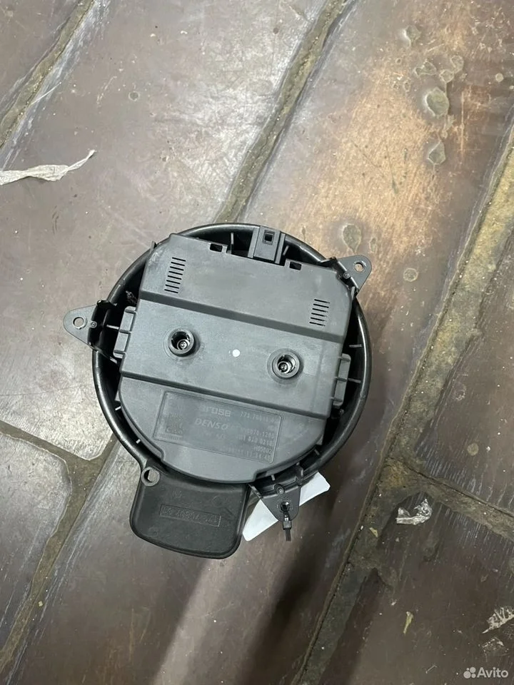 Моторчик печки a8 d4 4h1820021b