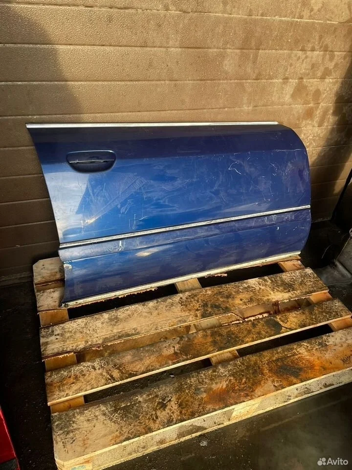 Дверь передняя правая audi a8 d2 рест 4d0831052e