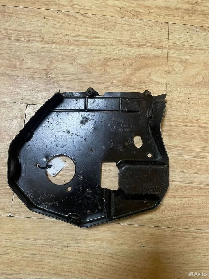 Кожух ремня грм audi a4,a6 078109098b