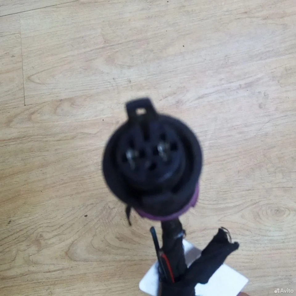 Разъемы фишки для авто vag 813971955