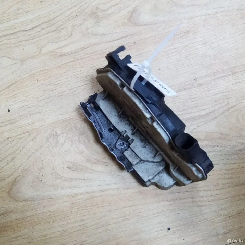 Замок двери з.л. vw tiguan 5n0839015a