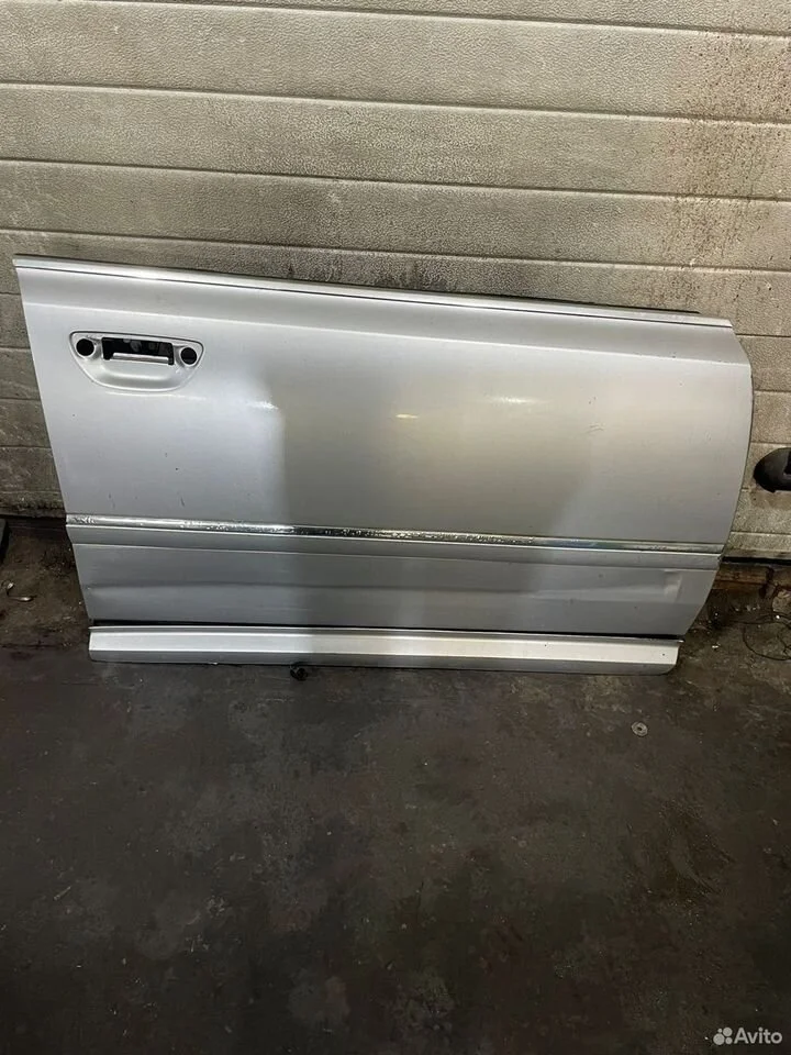 Дверь передняя правая audi a8 d3 4e0831052c