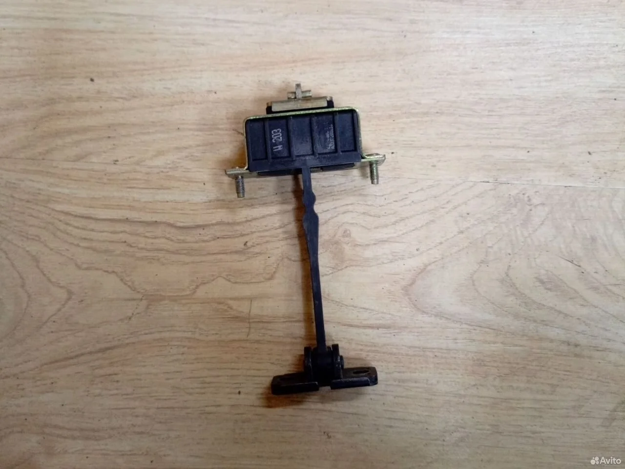 Ограничитель передней левой двери мерседес w203 c