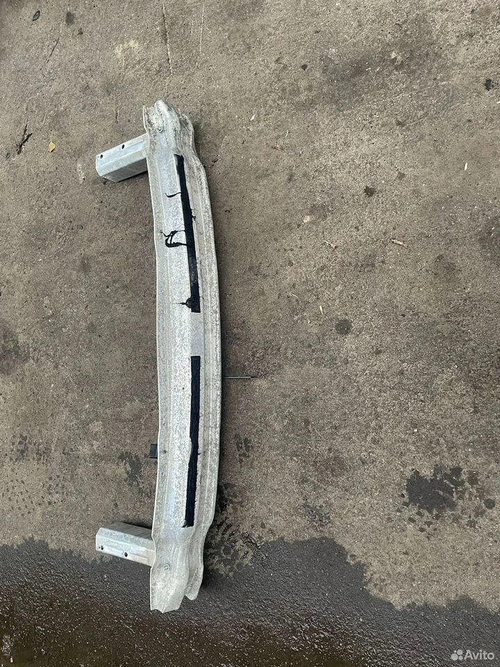 Усилитель заднего бампера audi a4 8e0807313l