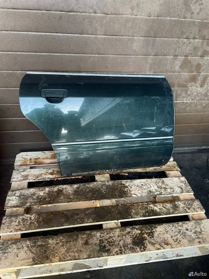 Дверь задняя правая audi a8 d2 до рест 4d0833052a