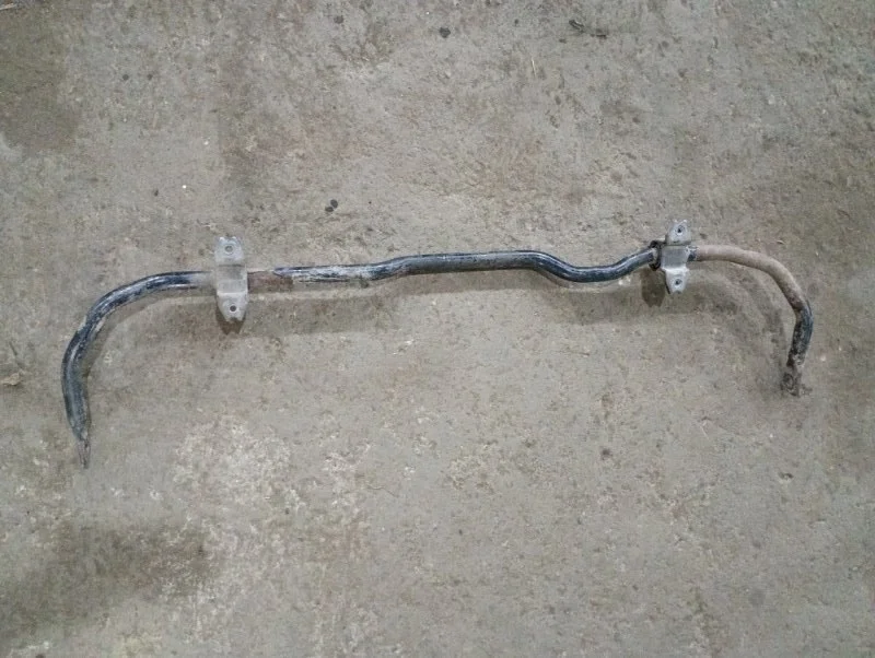 Стабилизатор подвески (поперечной устойчивости) передний Volkswagen Jetta V 2005-2011 2010 1K0411303